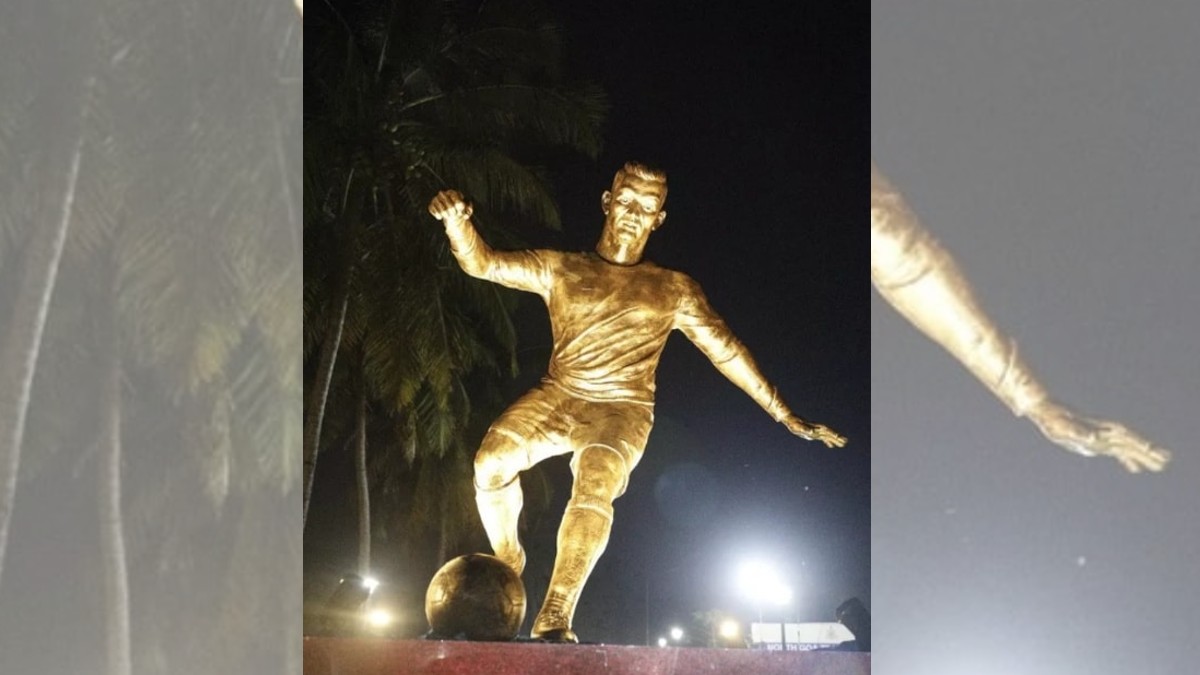 cristiano ronaldo estatua en la india