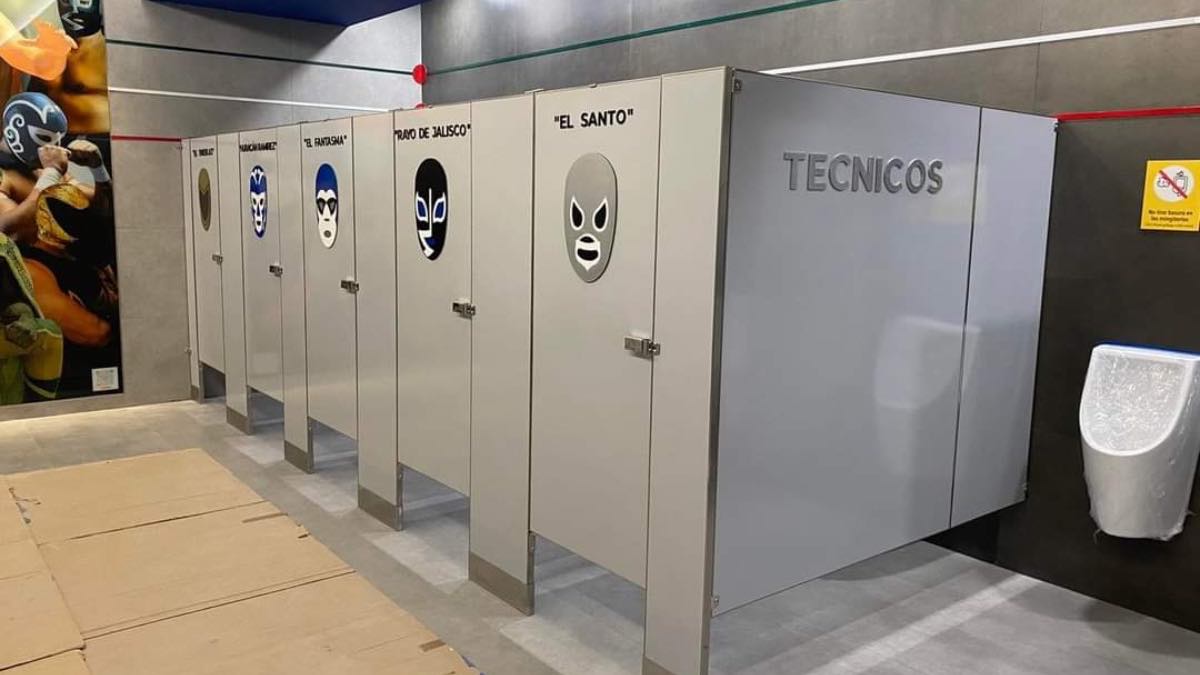 Baños con temática de Lucha Libre
