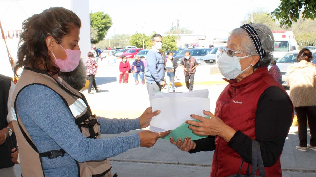 Mayores de 40 años-Vacunación de refuerzo
