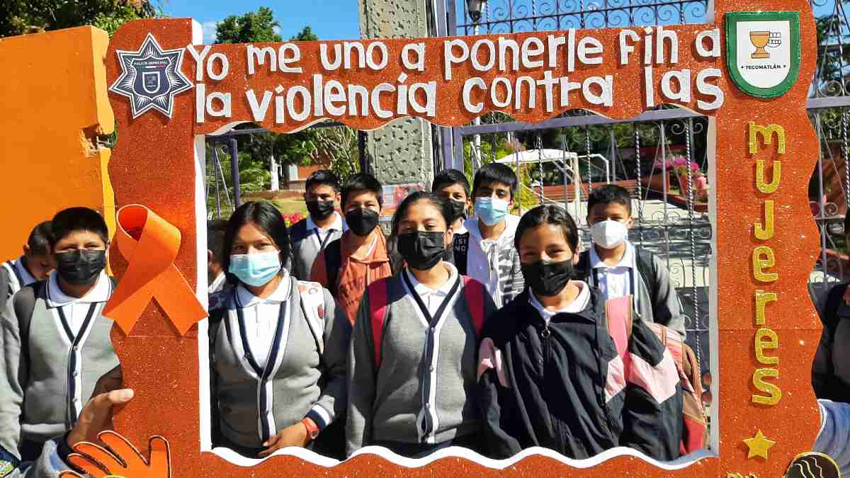 dia naranja en Tecomatlán