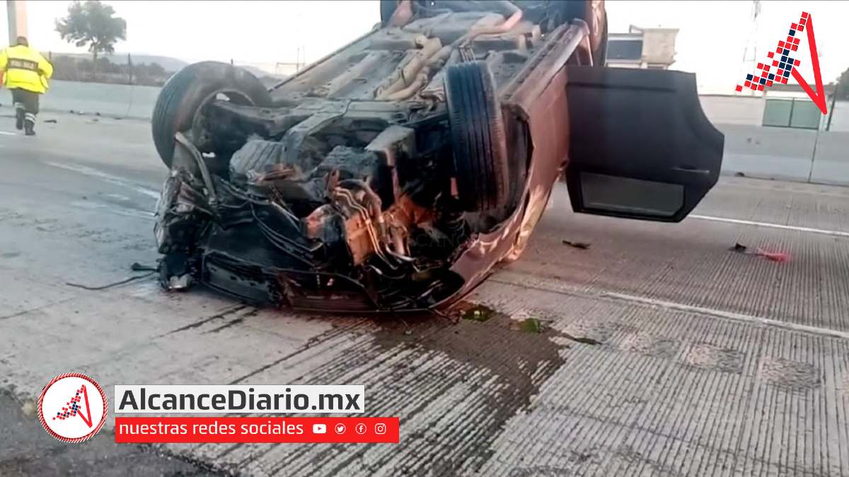 Volcadura autopista Puebla-Orizaba