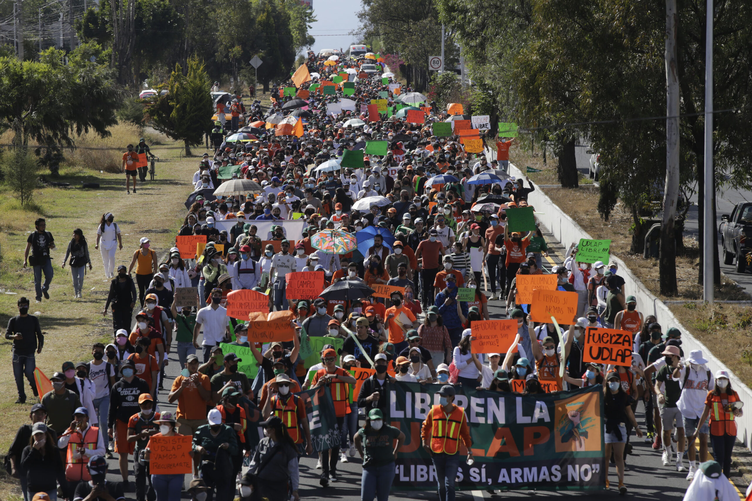 Marcha UDLAP Libre Puebla