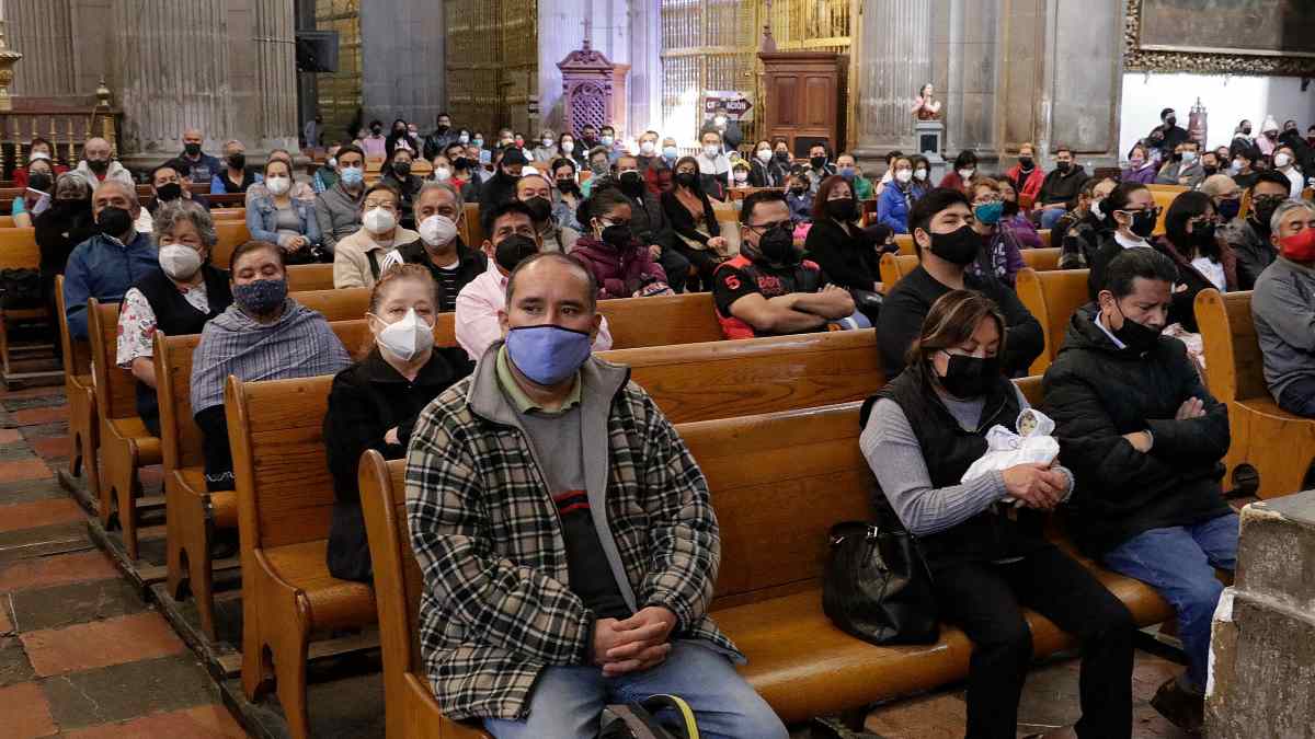 muertos por covid en la iglesia