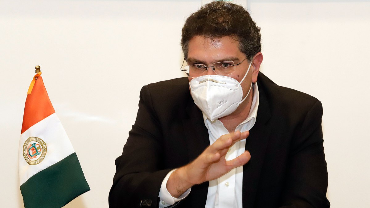 rios piter renuncia a rectoria udlap