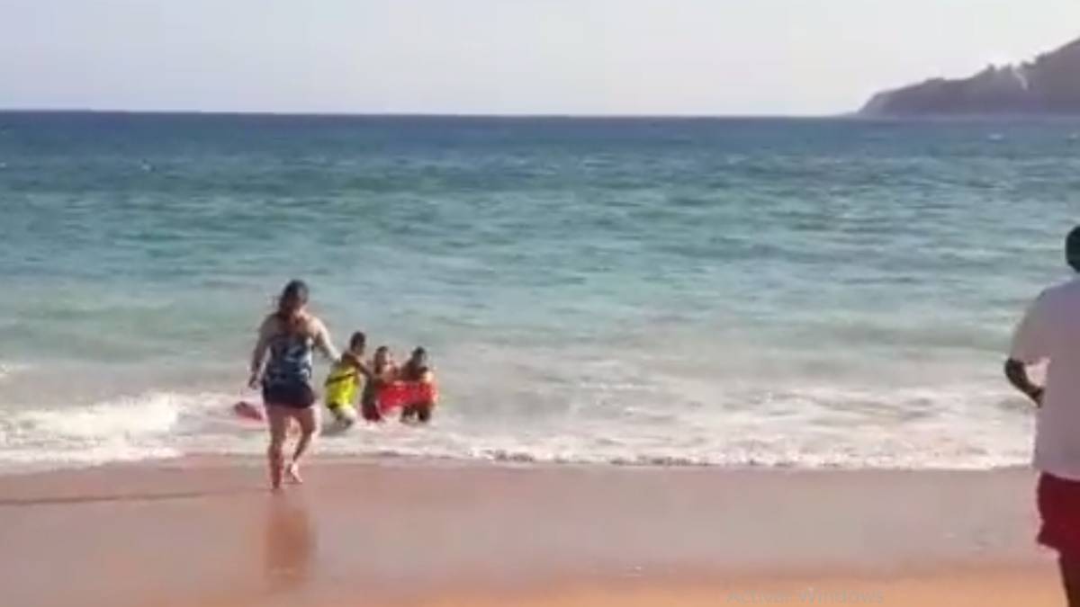 Bañistas en Acapulco