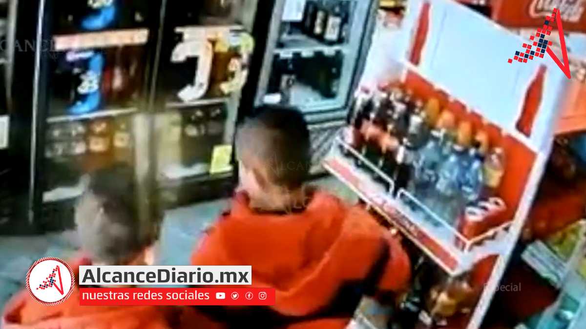 Niños robando