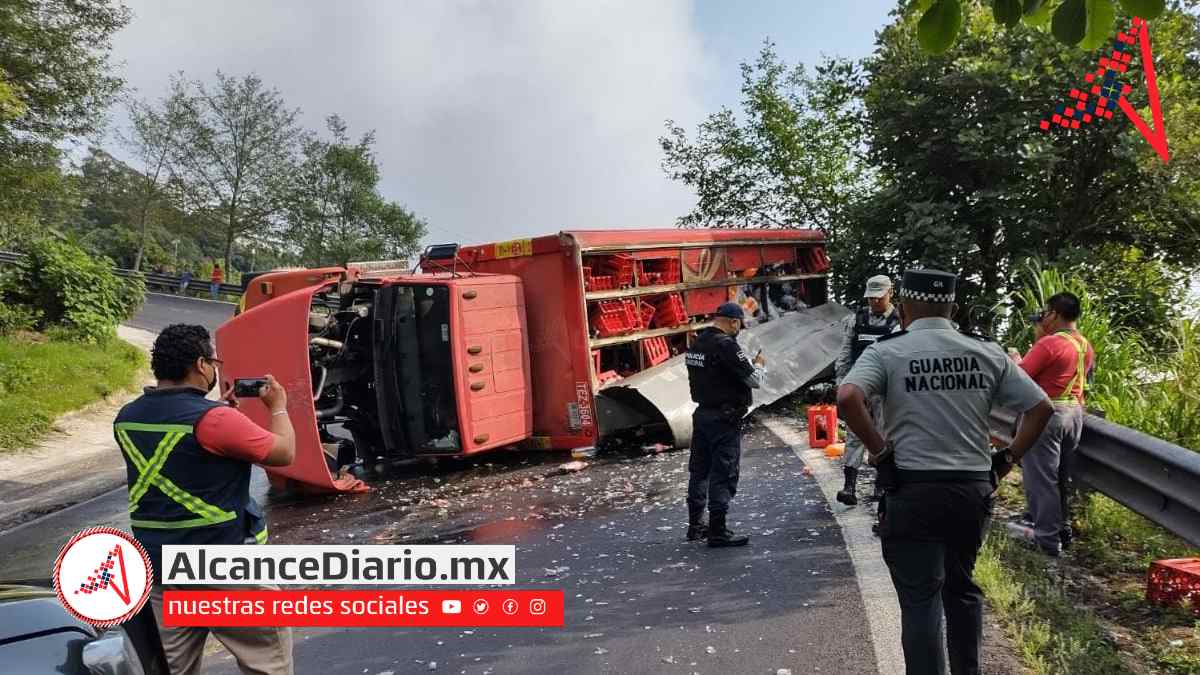 camión de refrescos en Hueytamalco