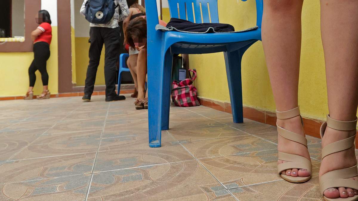 Buscaba trabajo como doméstica y la prostituyen
