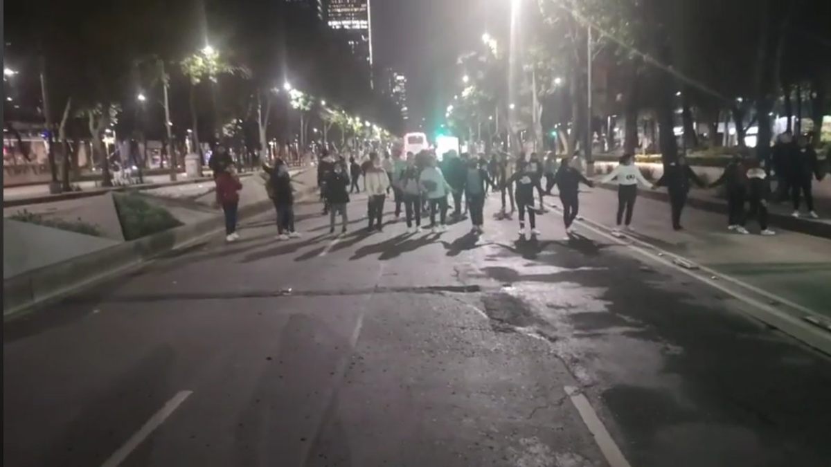 normalistas de teteles levantan bloqueo