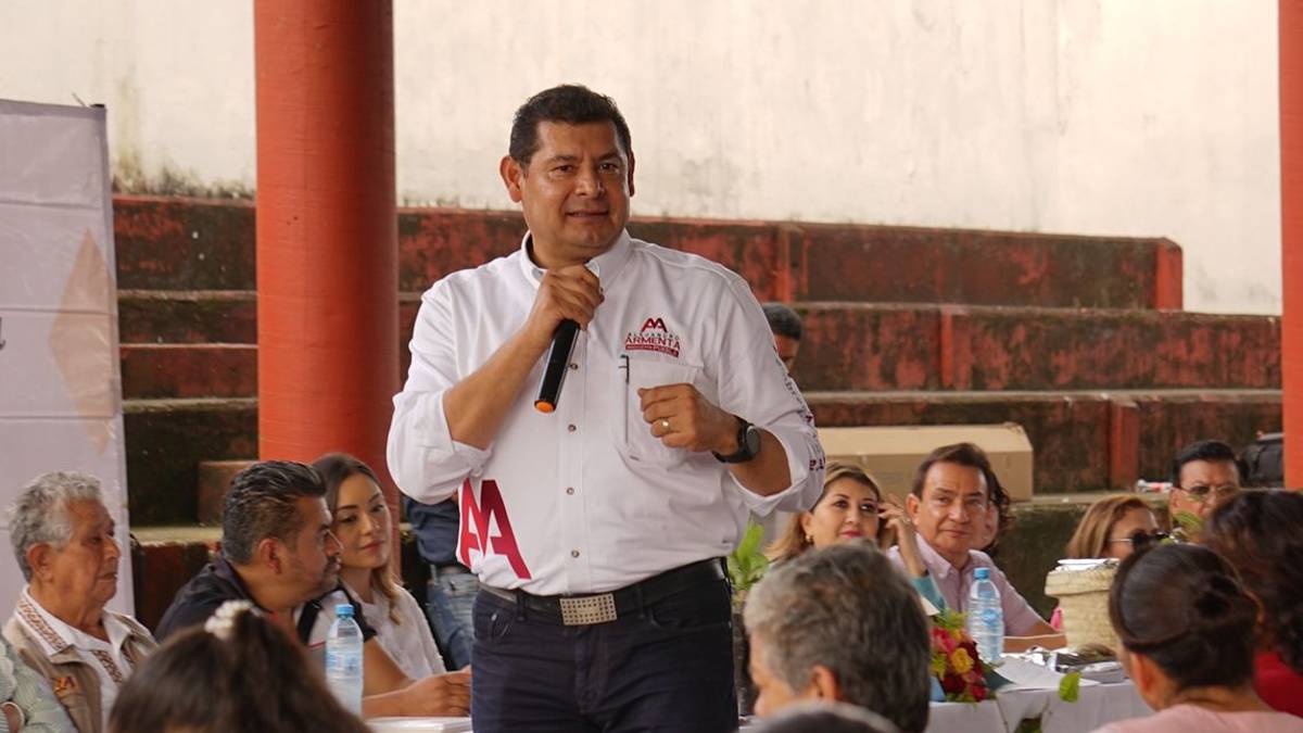 Alejandro Armenta en Hueytamalco Puebla