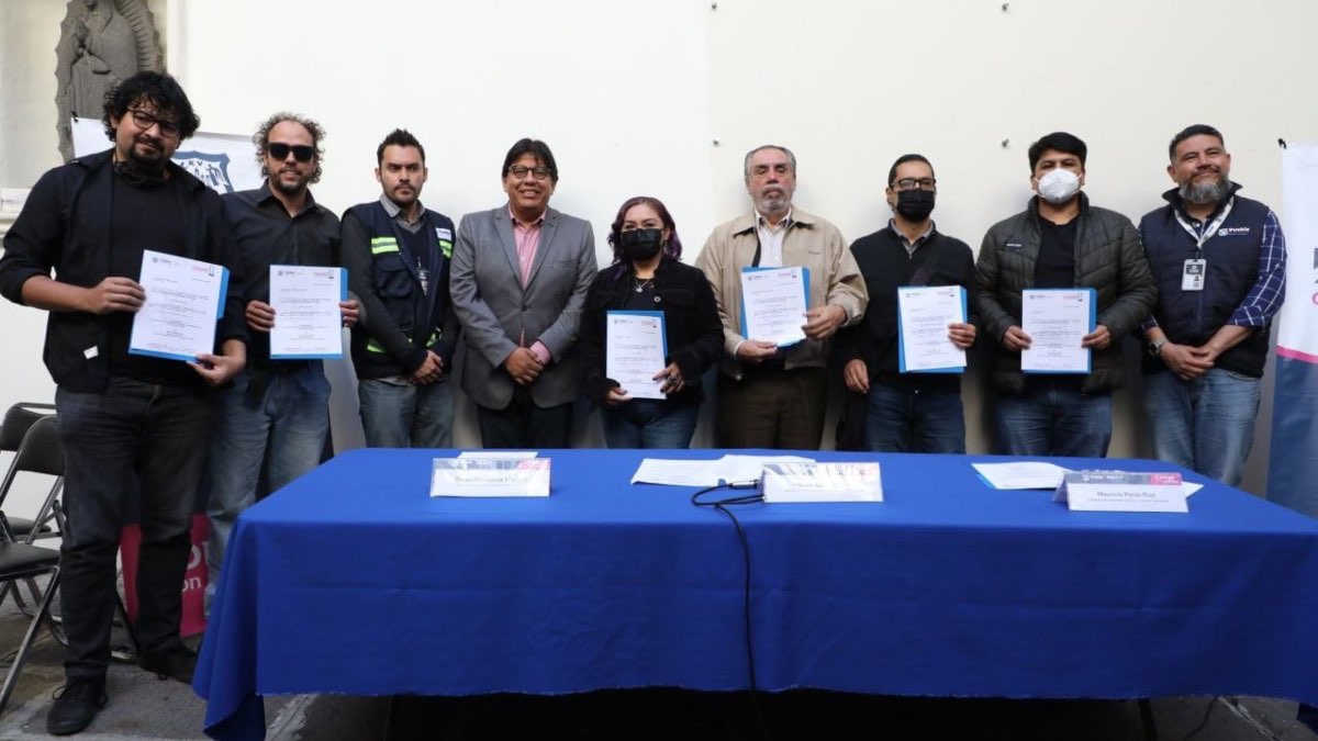 Ayuntamiento escritores poblanos