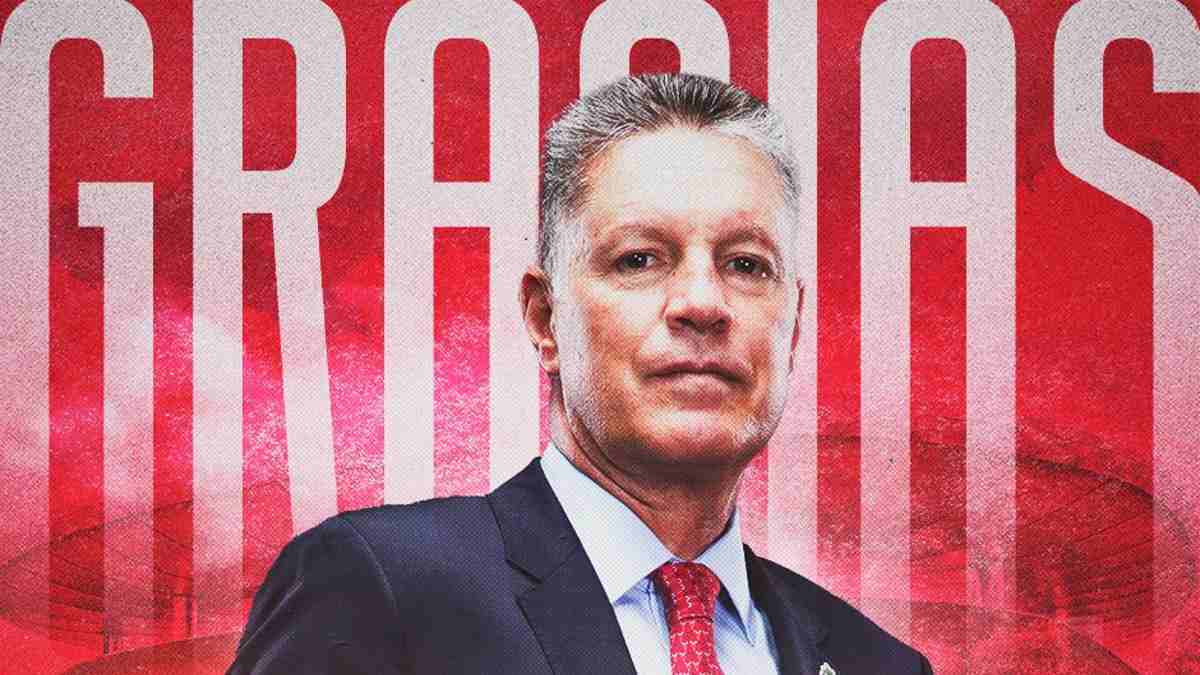 Ricardo Peláez deja Chivas