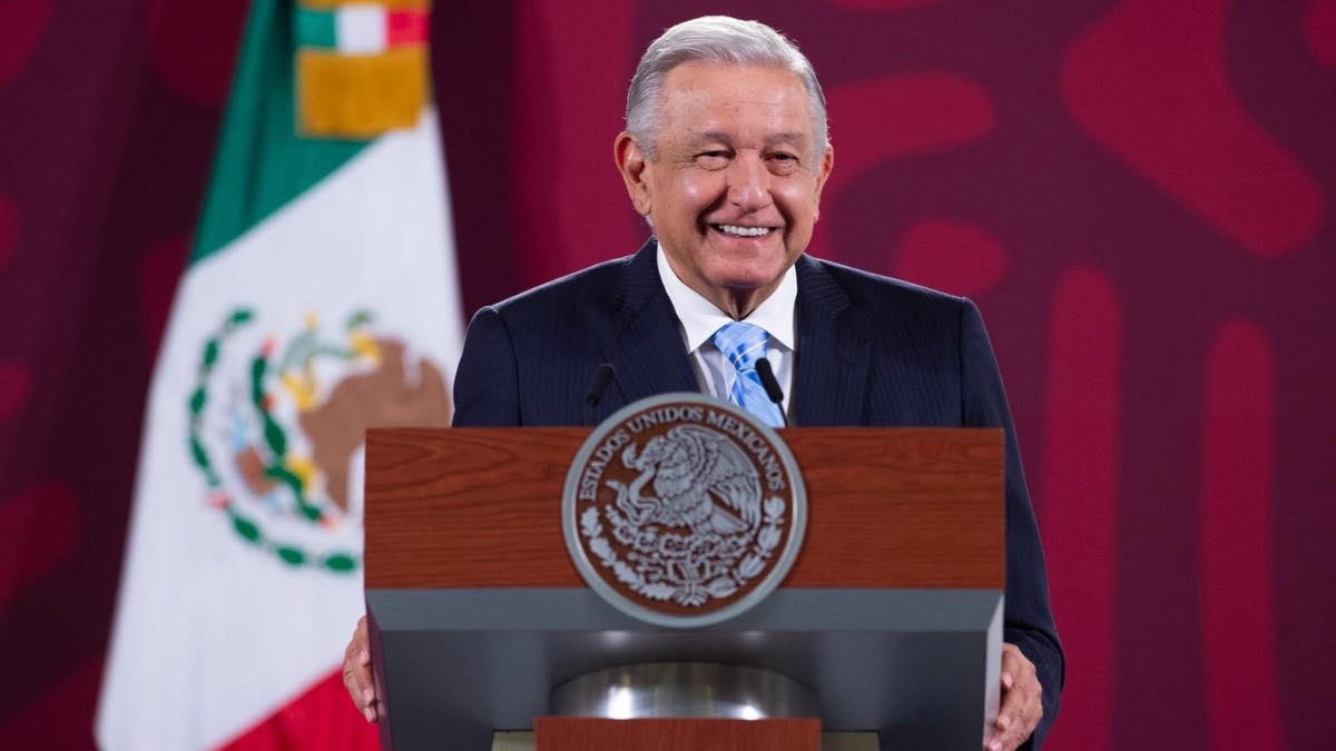 AMLO- Marcha del INE