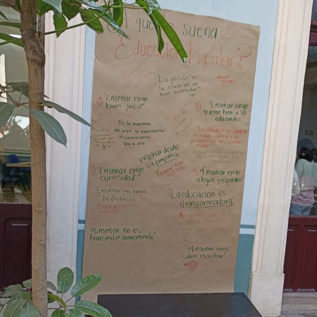 Expresiones de alumnos durante el Trueque en la BUAP