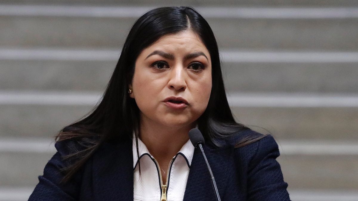 Sanción a Claudia Rivera Vivanco