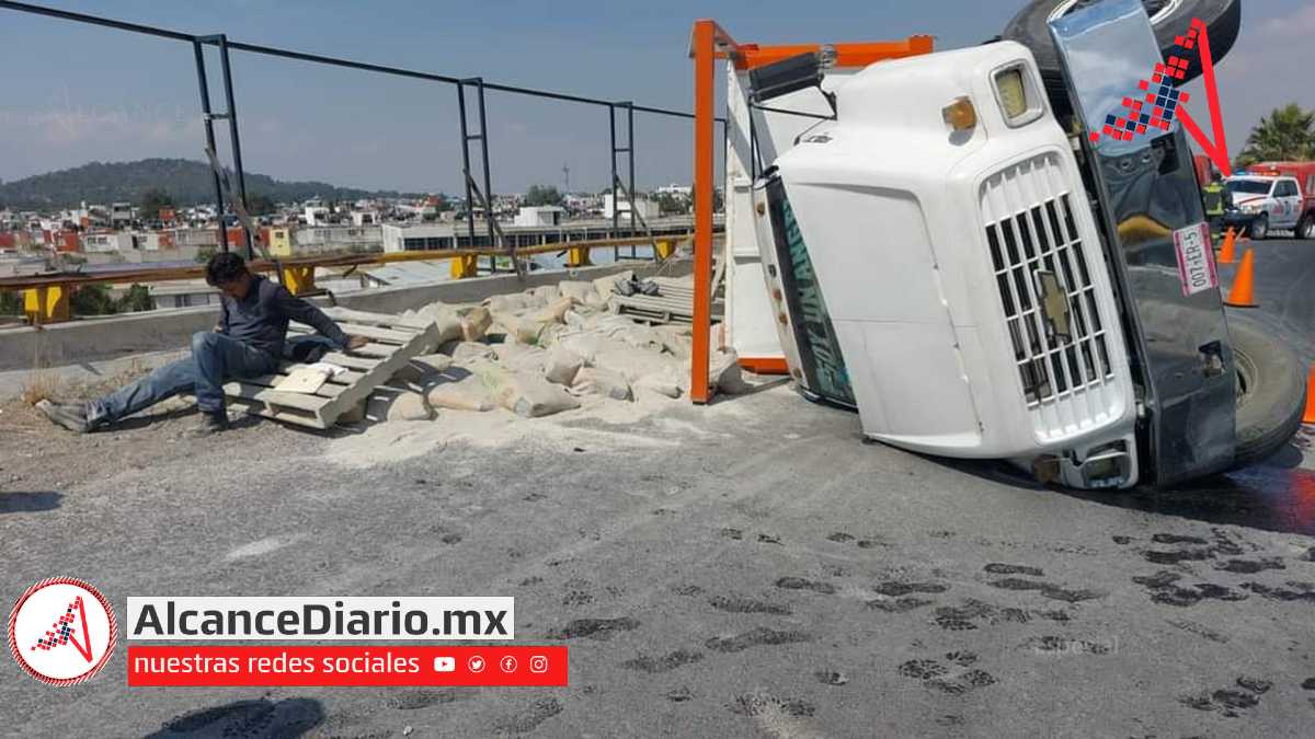 Volcadura en Amozoc