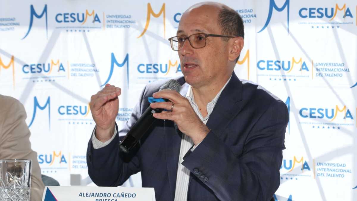 secretario de Economía y Turismo, Alejandro Cañedo