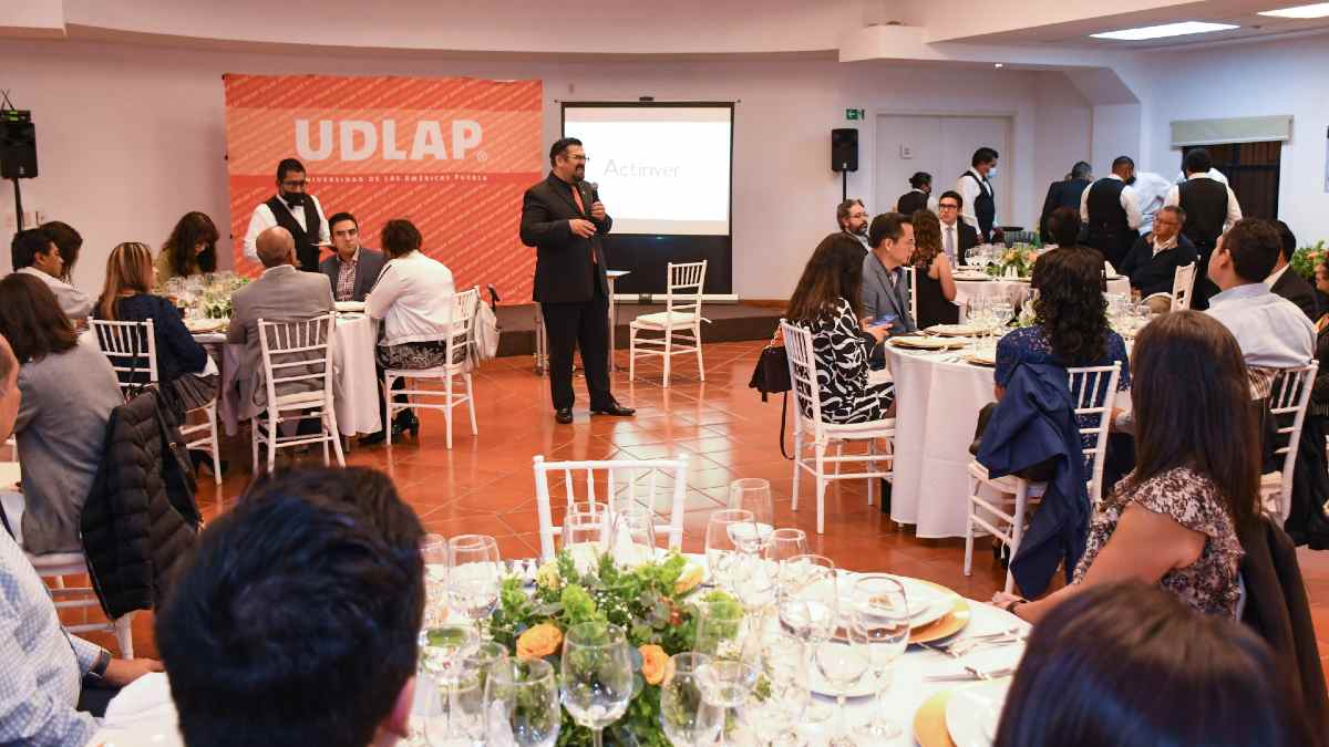 Cena de egresados Udlap