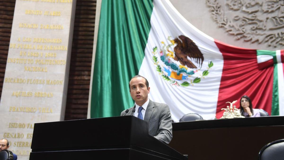 Hijos Adoptivos Mario Riestra