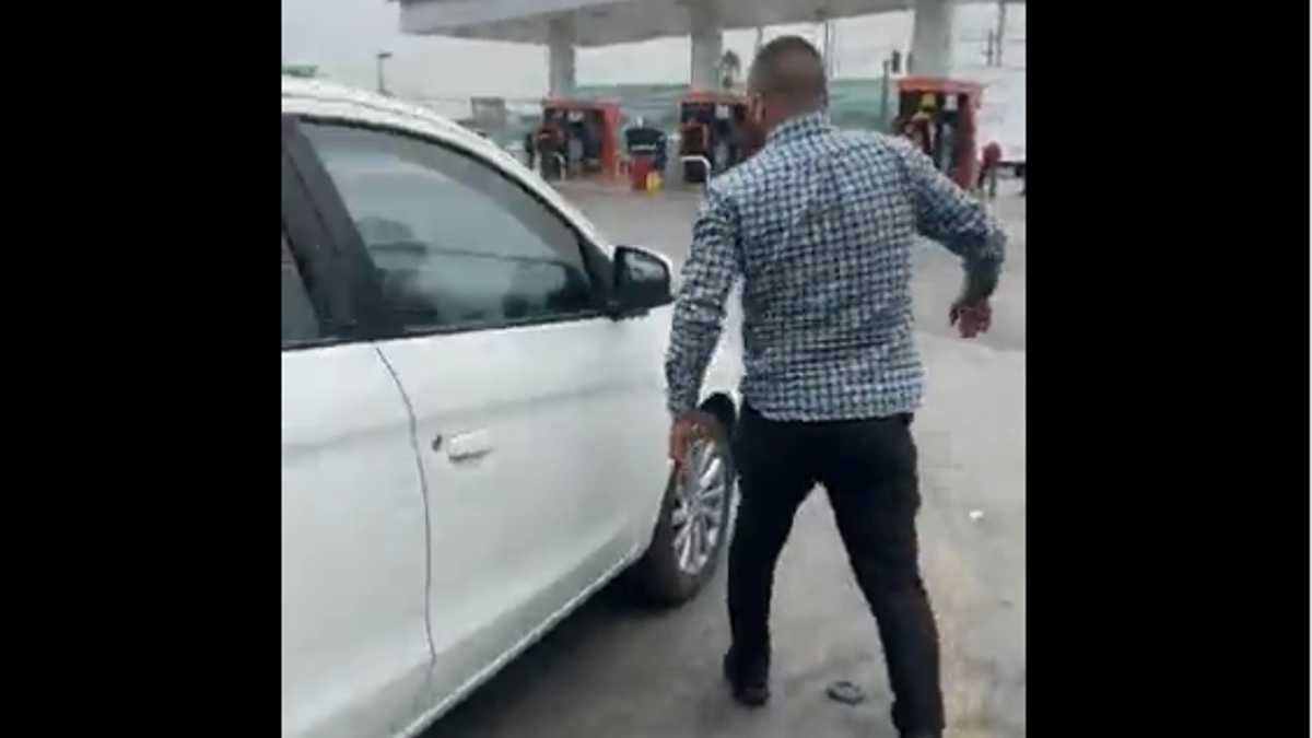 Jóvenes acusan intento de secuestro en Monterrey