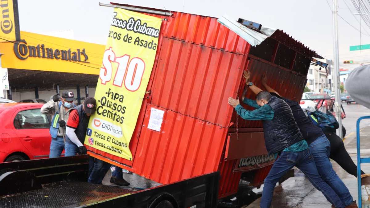 Operativos contra comercio informal en Puebla