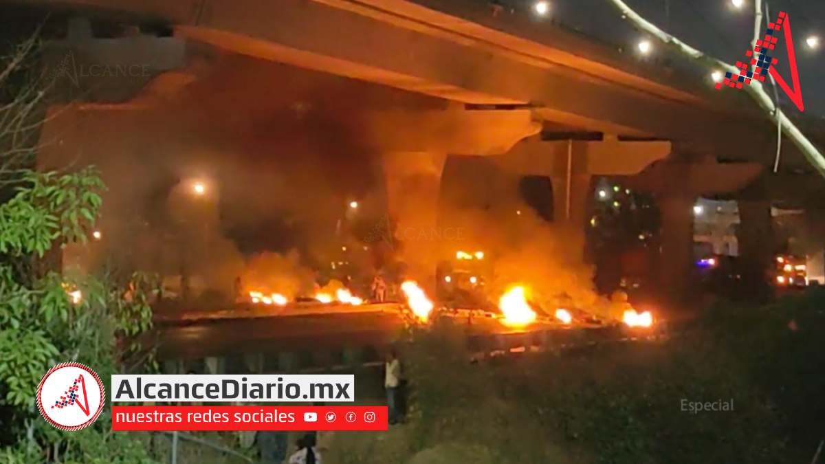 Cierre autopista México Puebla Villa Frontera