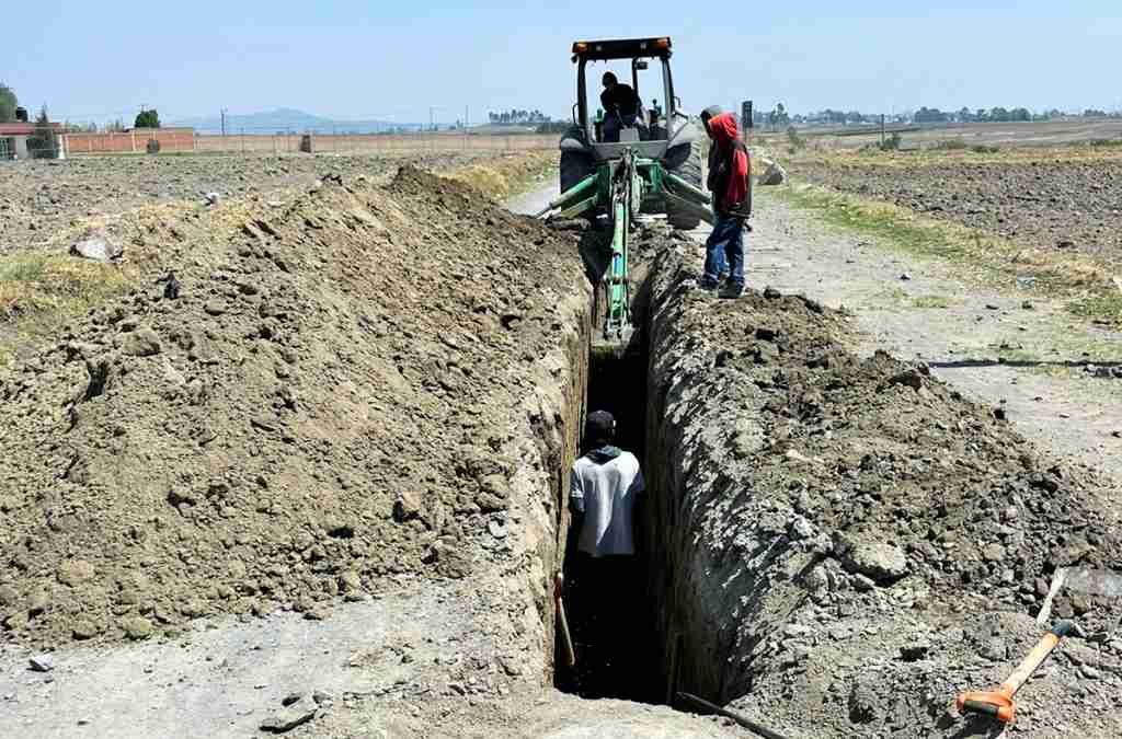 Construcción drenaje en Ocoyucan