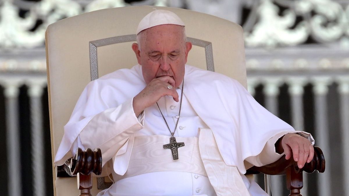 Papa Francisco Operación