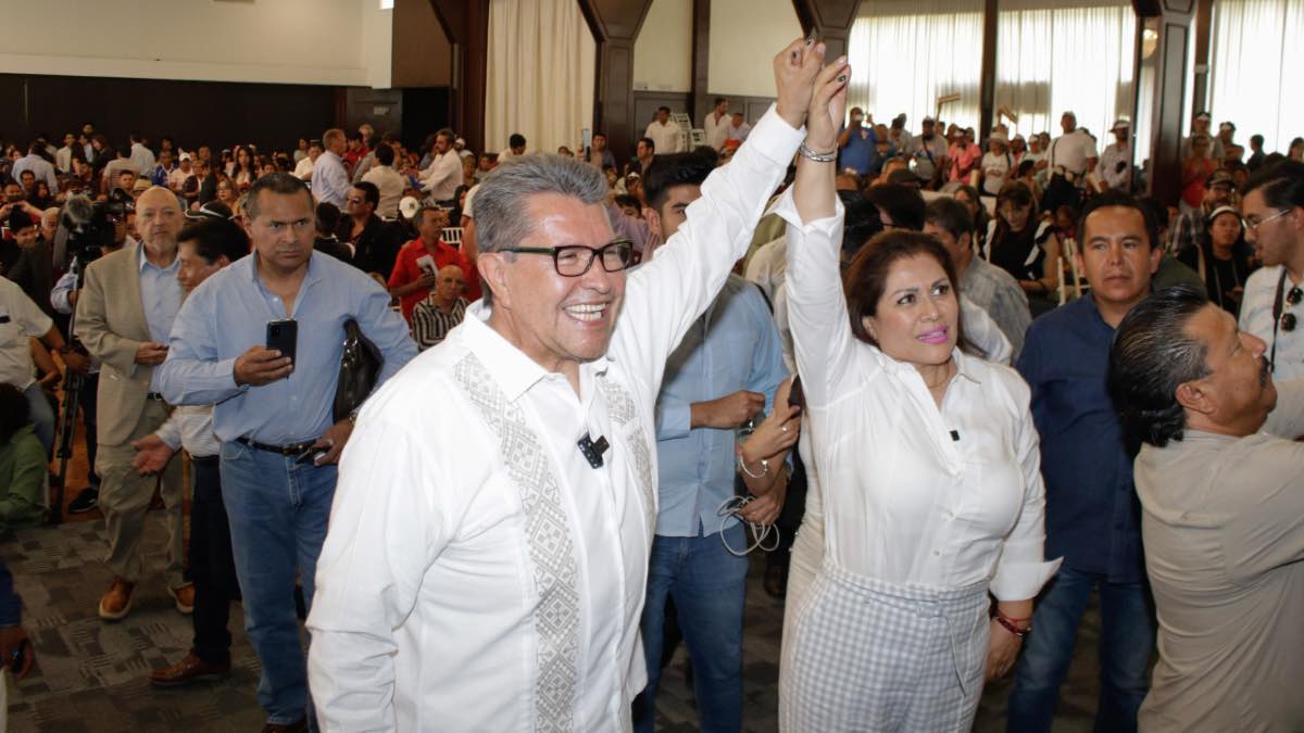 Realiza Ricardo Monreal primera asamblea en Puebla