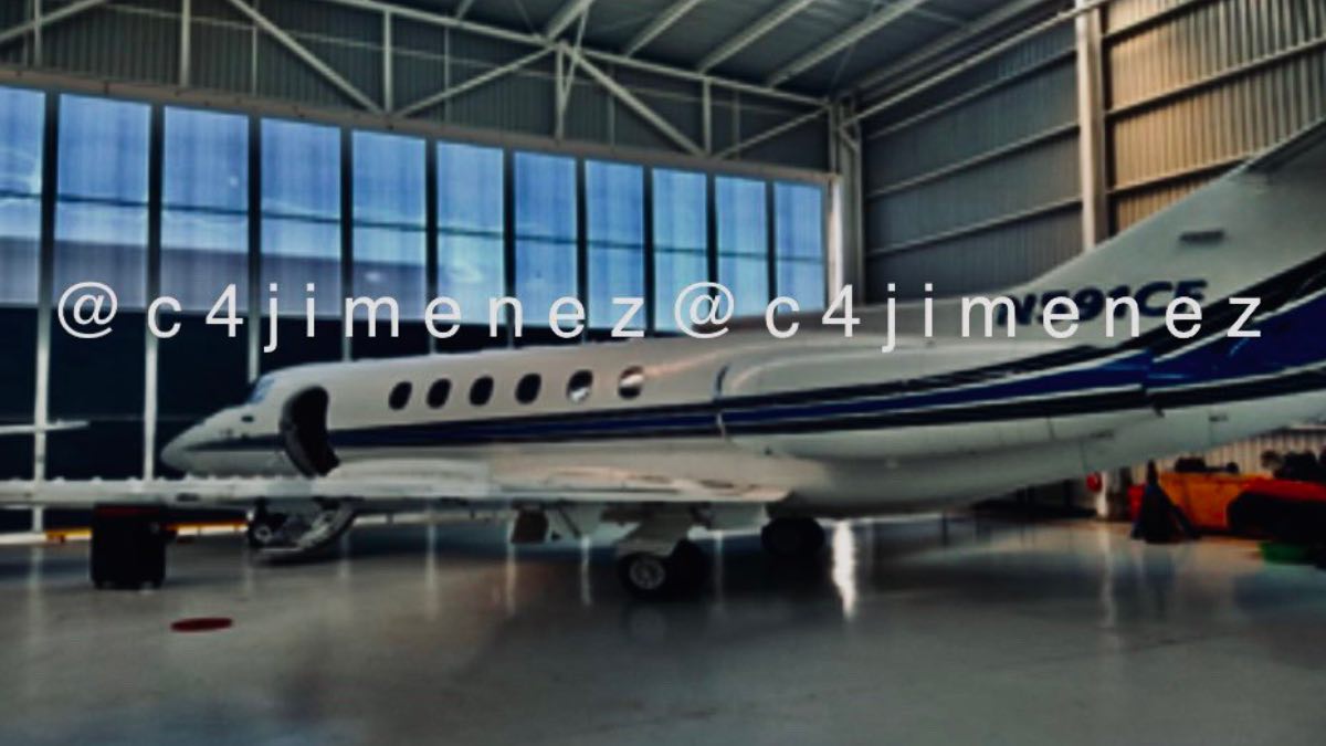 AICM afirma desconocer situación del avión robado en sus hangares