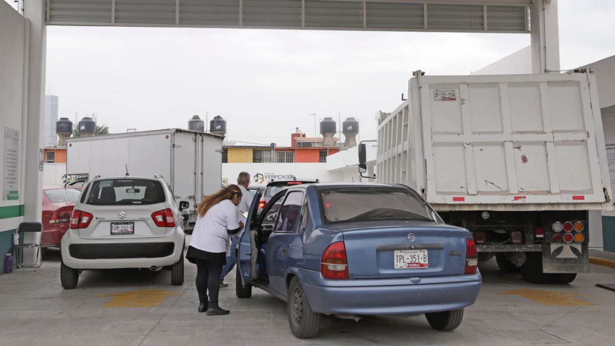 Verificentros extienden horario este domingo, prórroga termina el 31