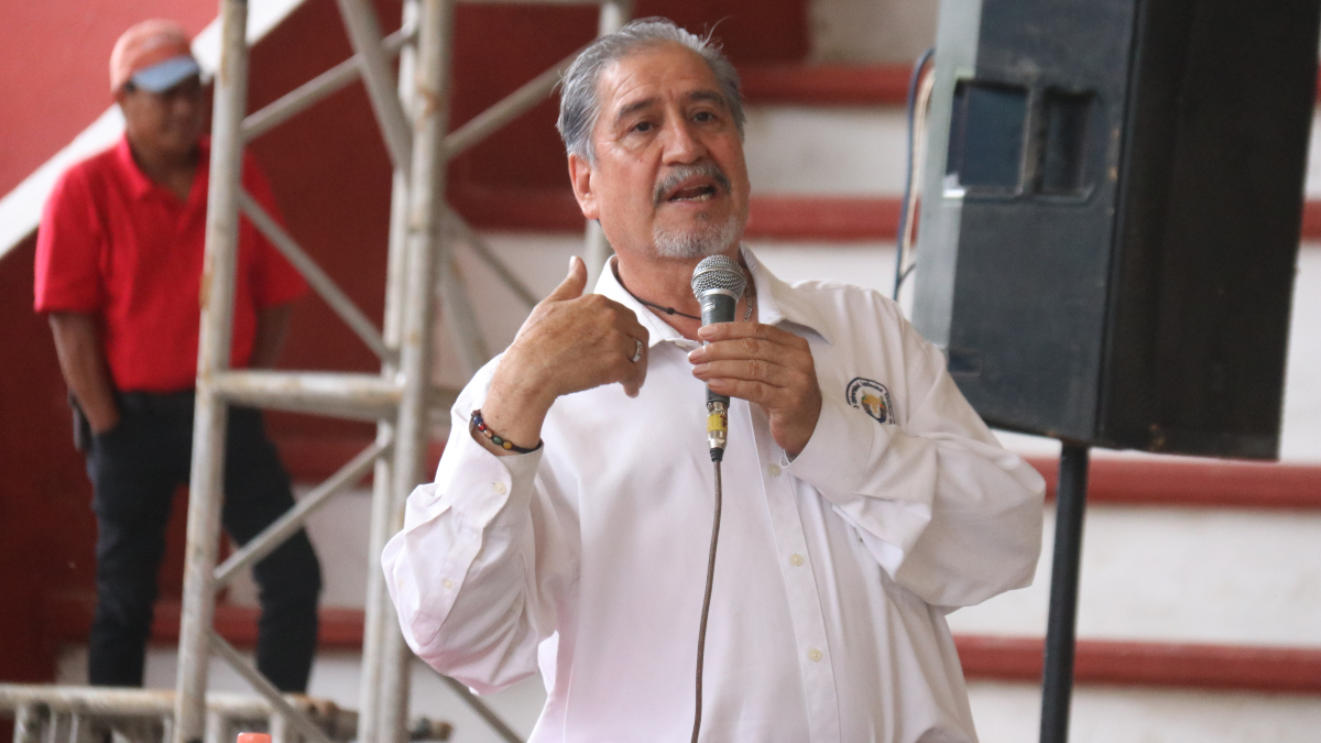 José Domingo Robledo Martínez, académico de Chapingo, dando una ponencia (17 de agosto). Fotografía: Especial