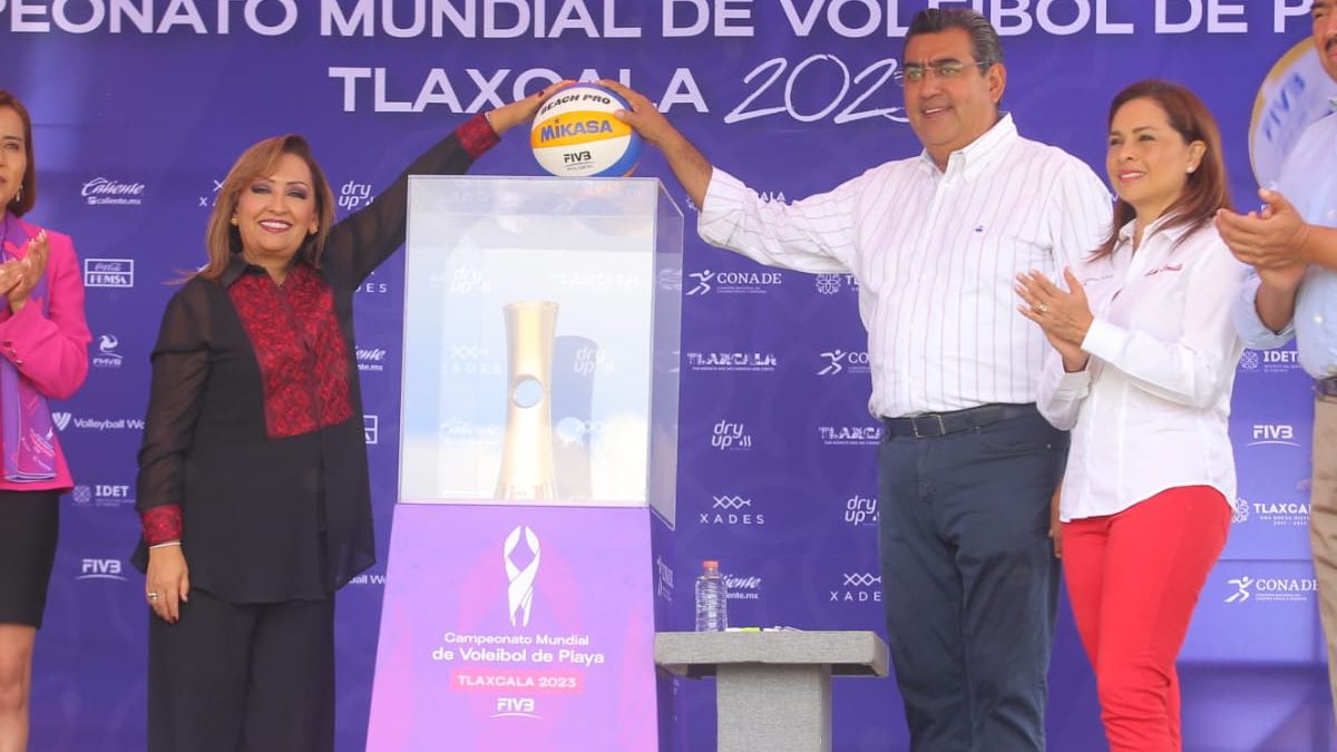 Llegó el Trophy Tour del Campeonato Mundial de Voleibol de Playa a Puebla