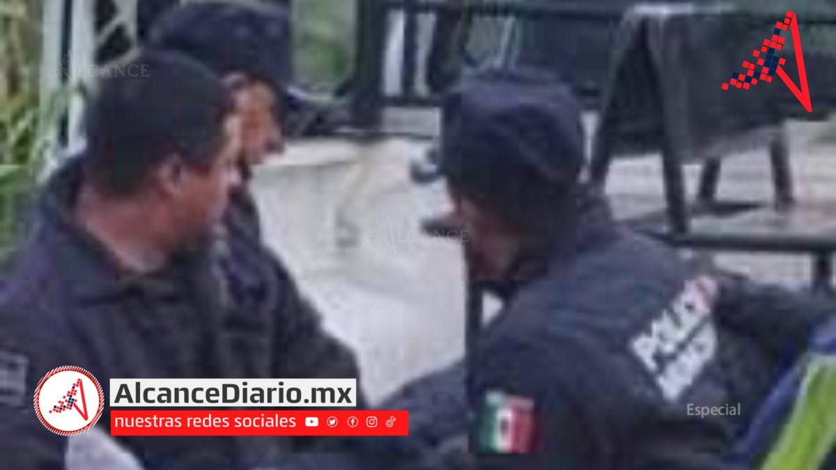 Policías armas Ocotepec