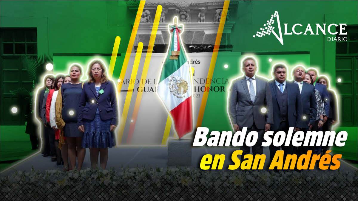 Encabeza Mundo Tlatehui develación de Bando Solemne de Fiestas Patrias en Cholula