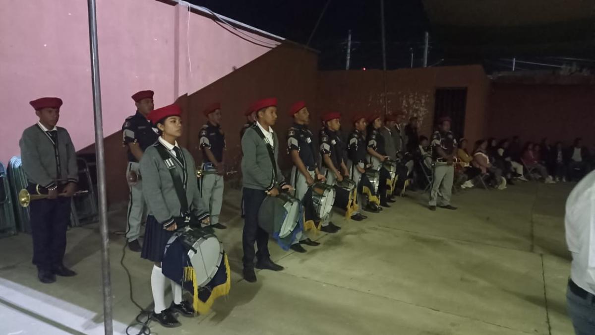 David Rojas Juárez, presidente de la junta auxiliar de Apango de Zaragoza, invitó a los estudiantes, pues se tiene una buena amistad con las autoridades de la comunidad (18 de septiembre). Fotografía: Especial