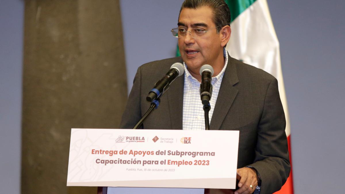 Al pueblo no se le chantejea, se le sirve: Sergio Salomón