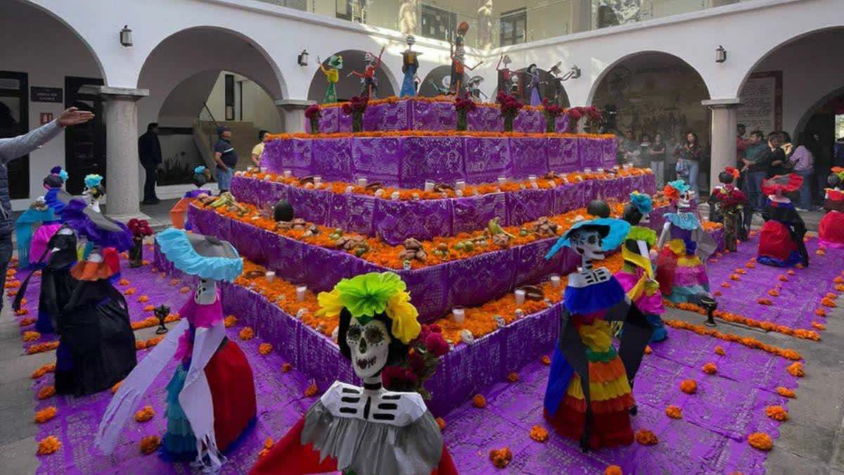 Altares de Cholula participan en Corredor Metropolitano de Ofrendas 2023