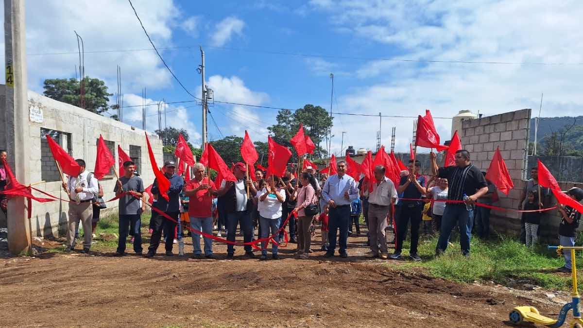 Celebran introducción de servicios en la Manuel Serrano de Huauchinango