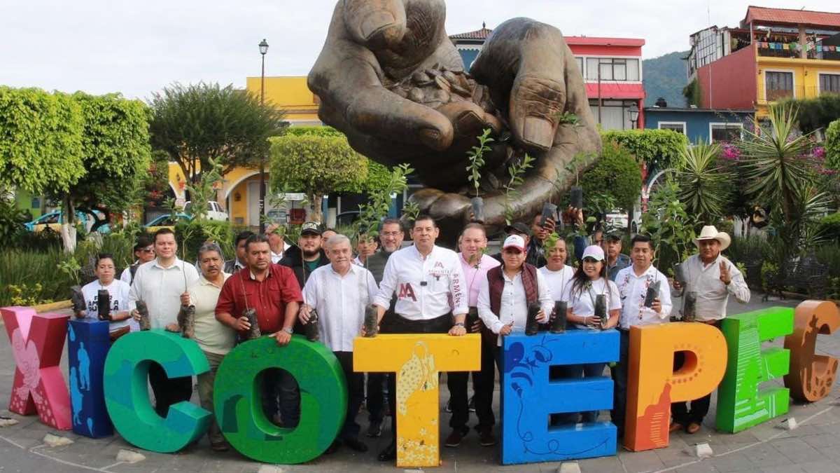Hace Armenta “Maratón de la 4T” con 35 mil poblanos