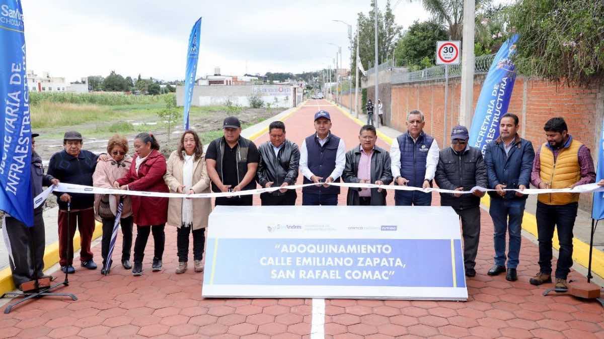 Estrenan calles en San Rafael Comac y San Francisco Acatepec, Cholula