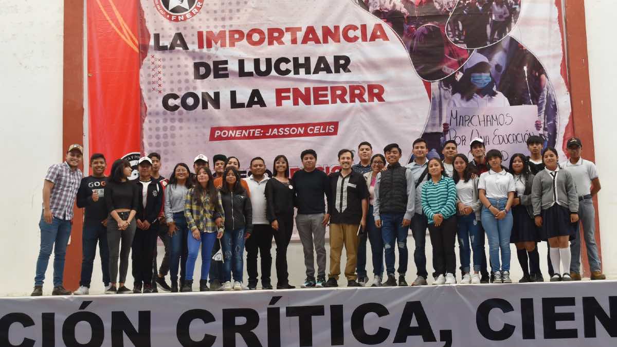 Explican a estudiantes la importancia de luchar con la FNERRR