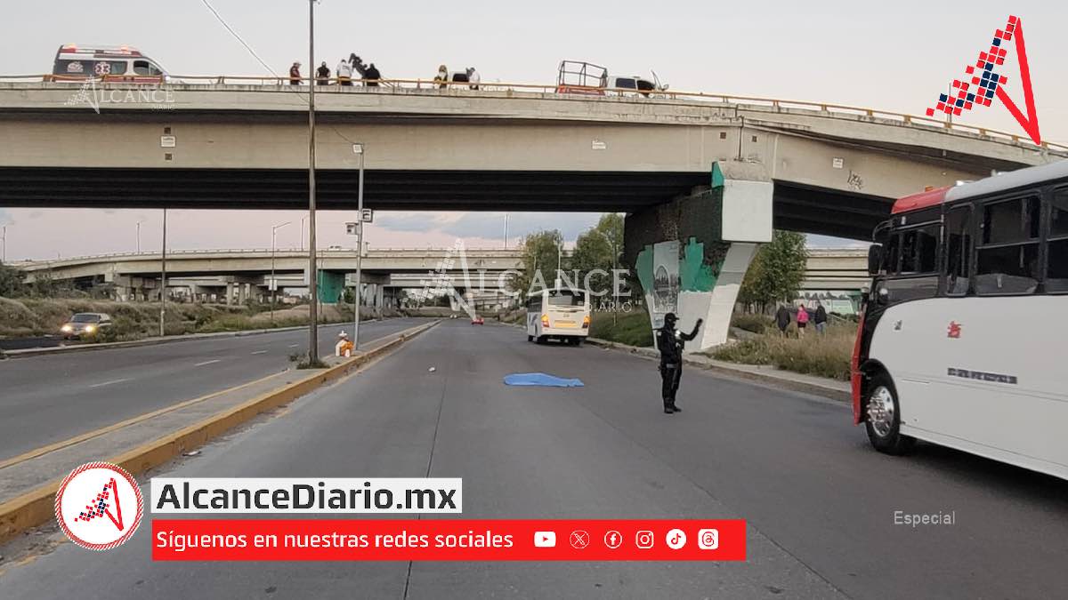 Joven muere al caer de puente en carretera a la altura Amozoc