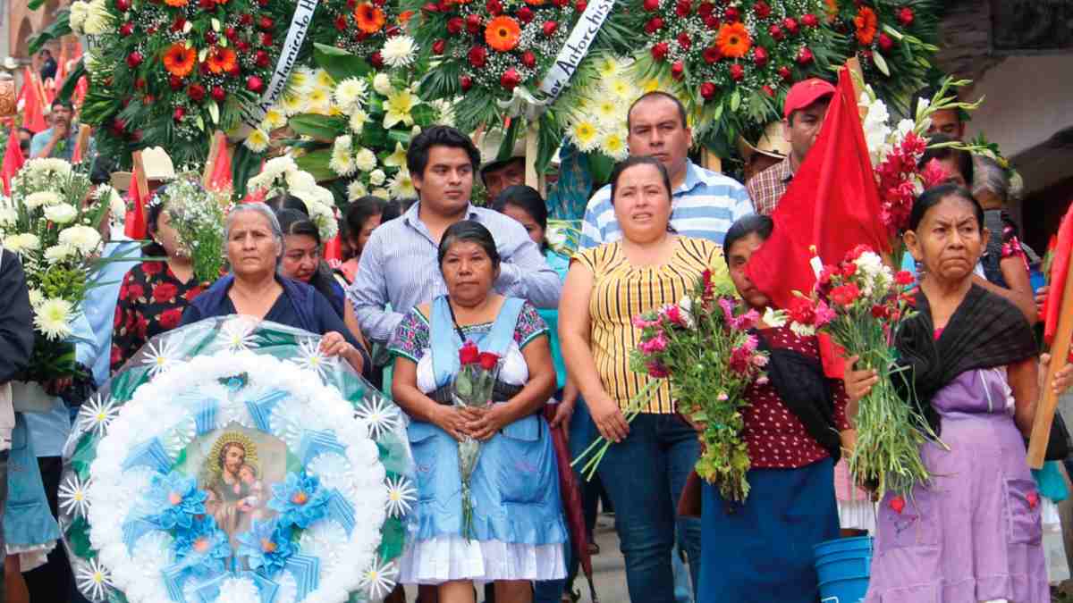 Luisa Pasión Ángel es conmemorada por antorchistas de Huitzilan