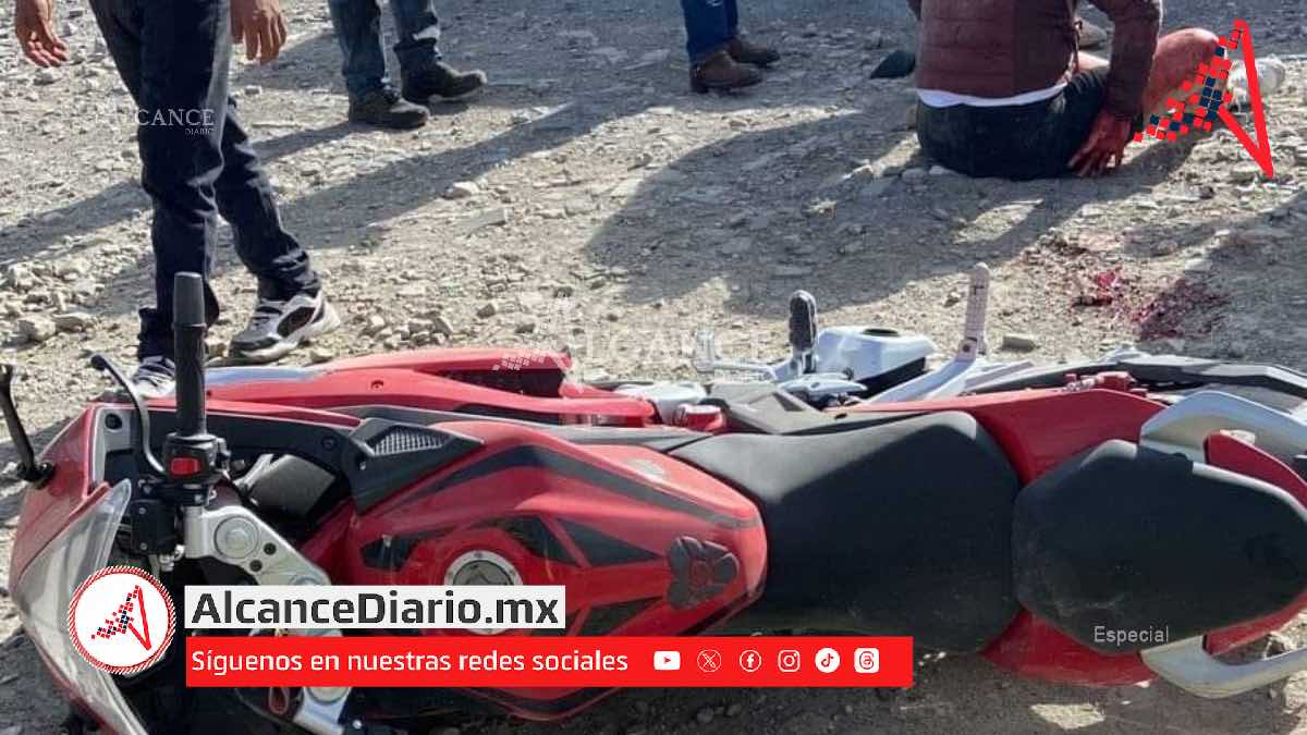 Menor se accidenta en su moto al evitar asalto en Cuapiaxtla