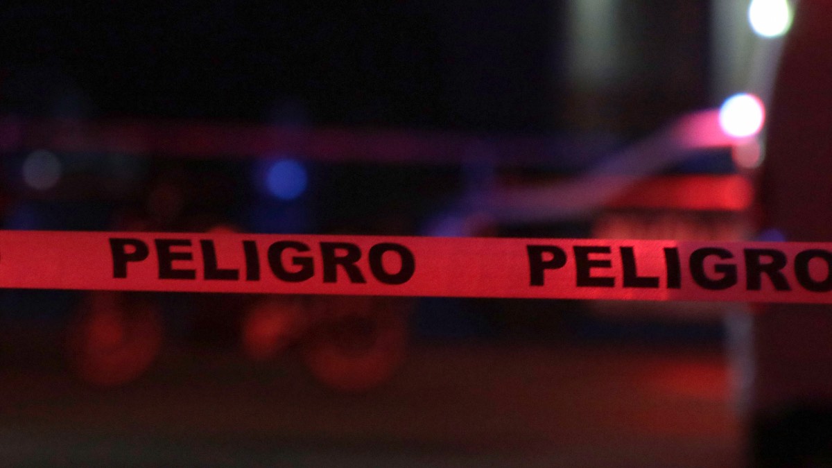 Sujeto roba patrulla en San Pedro Cholula, lesiona a policía y muere