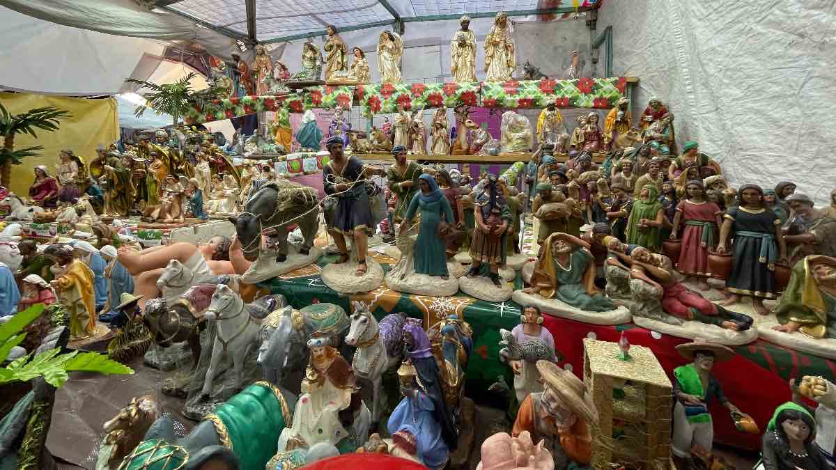 ¡Ya es hora! Haz tus compras navideñas afuera del CENHCH