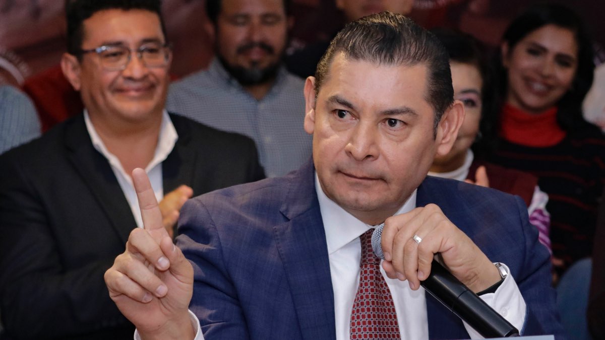 Descarta Armenta “meter mano” en elección de candidato de Morena a alcaldía de Puebla