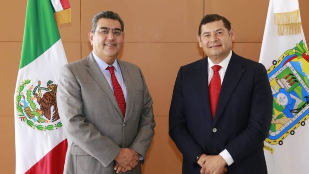 Gobernador apoya a Armenta como candidato de Morena en Puebla