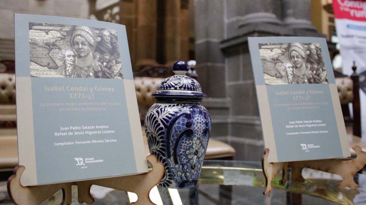 Presentan libro sobre Isabel Cendal, primera enfermera en misión humanitaria